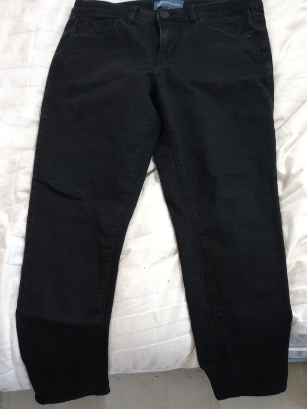 Democracy Black Straight Leg Women’s Jeans
